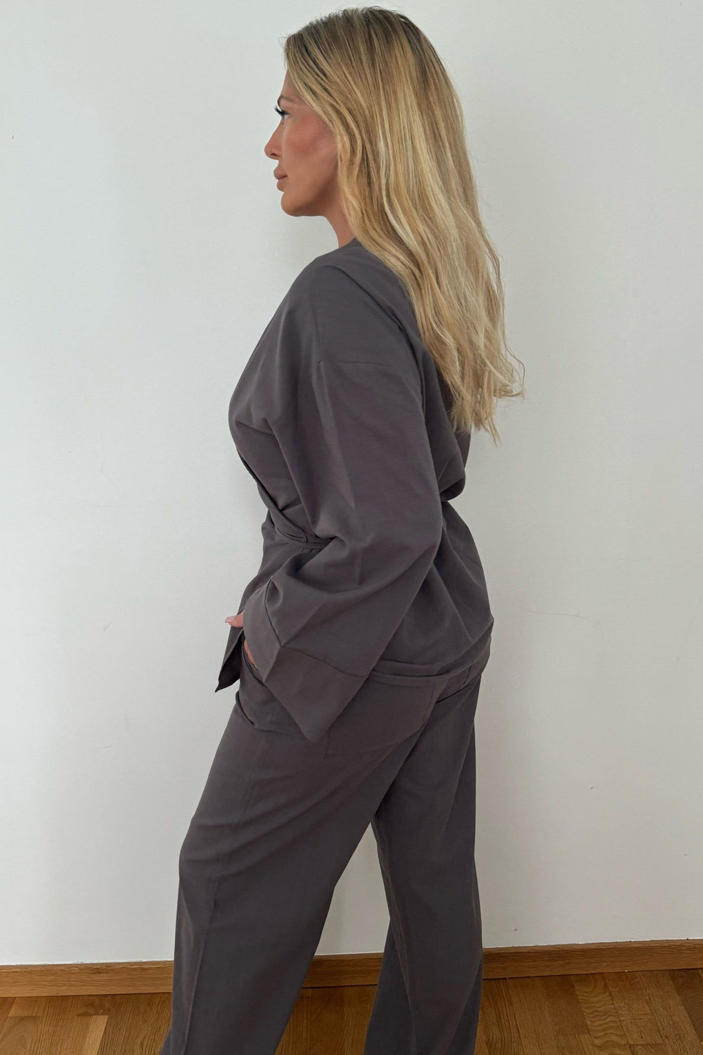 Chique Grijze Tweedelige Set