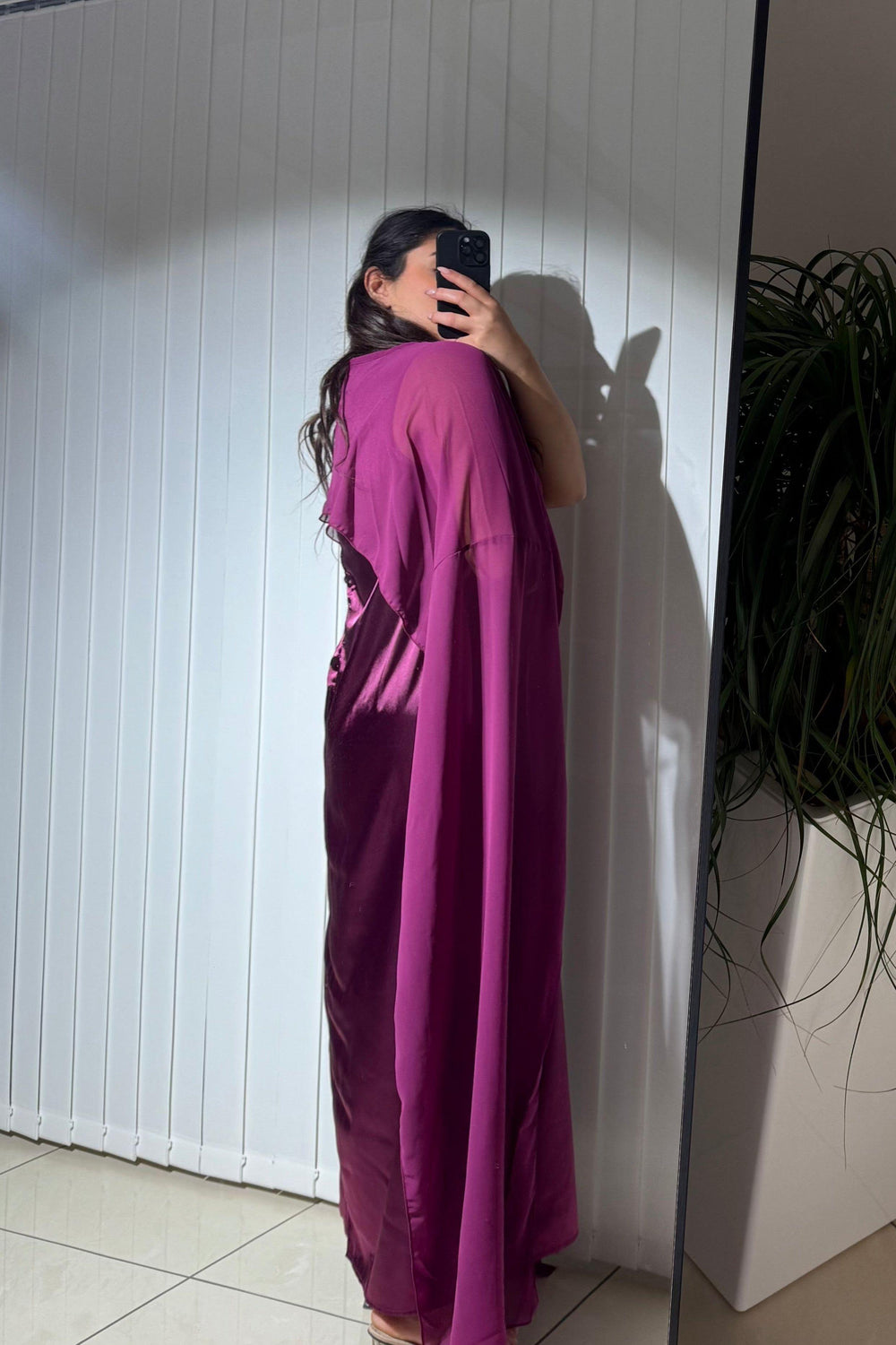 Koninklijke Satijnen Abaya