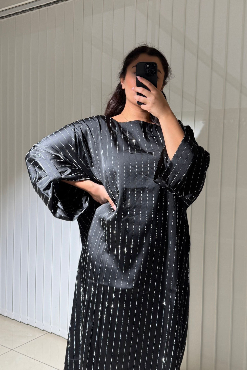 Satijnen Abaya met strass steentjes