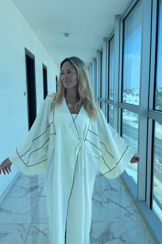 Moderne Witte Abaya met Wijde Mouwen